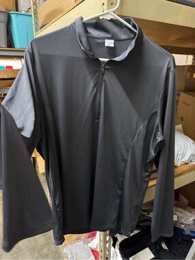 Women’s Quarter-Zip Performance Pullover. New! Size XL